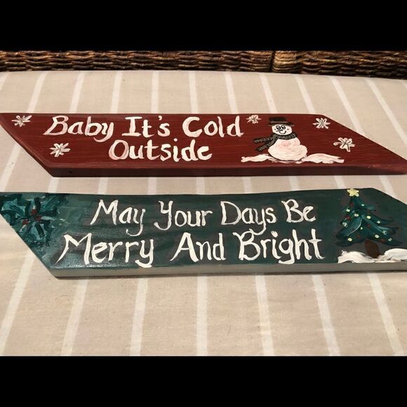 ChristmasâHandcraftedâTwoâPaintedâWoodâSigns - Picture 1 of 8